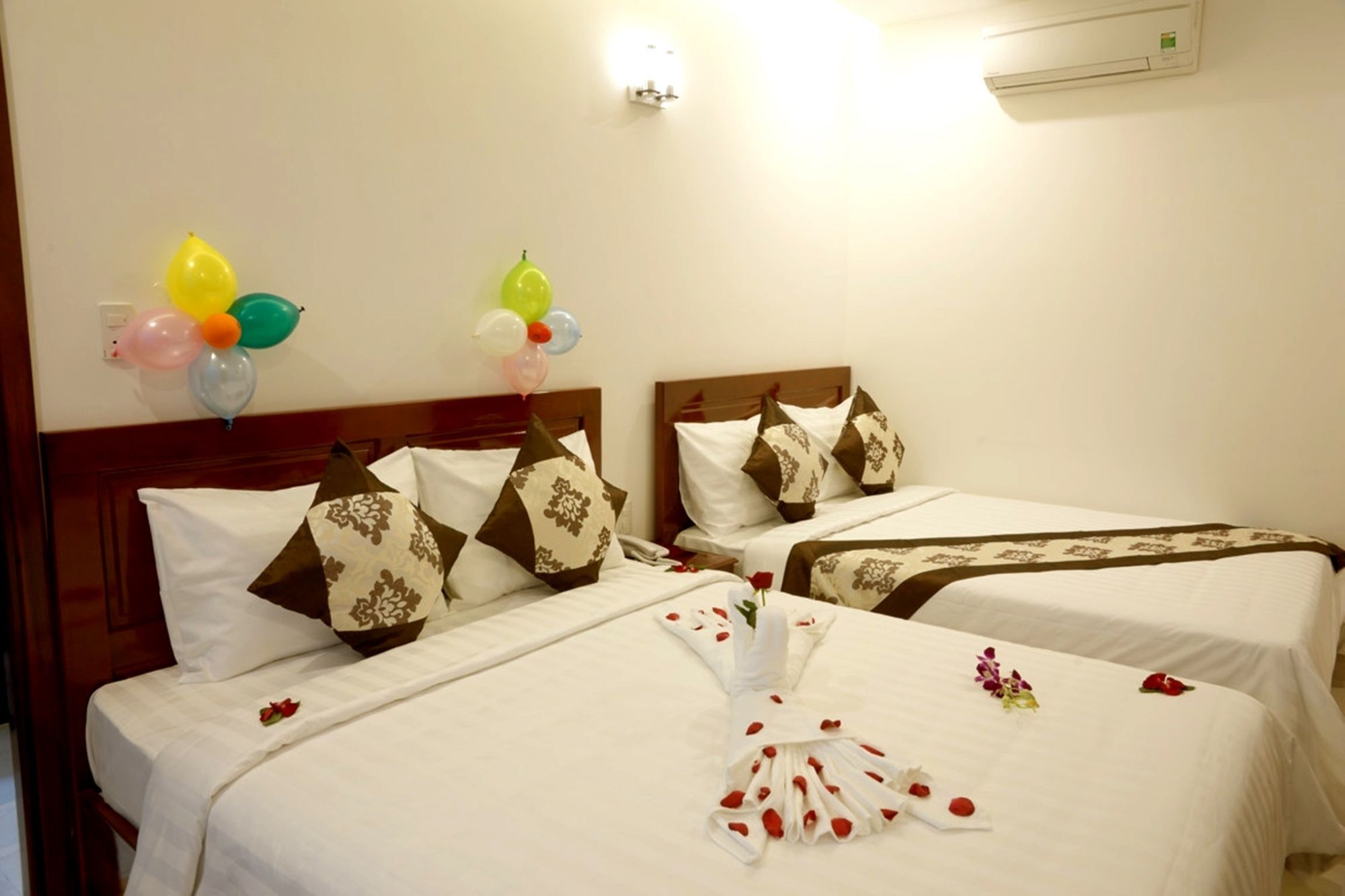 Gold Summer Hotel 1 Son Tra Εξωτερικό φωτογραφία